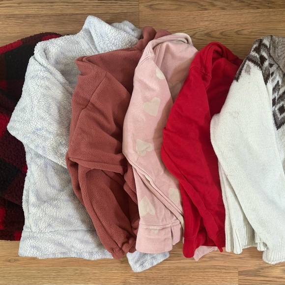 Old Navy, Gap and Target Kids Clothing Assortment - Red, Pink, Black, White - Picture 2 of 16